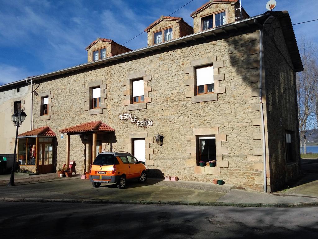 Hotel Rural La Piedra Arija Buitenkant foto