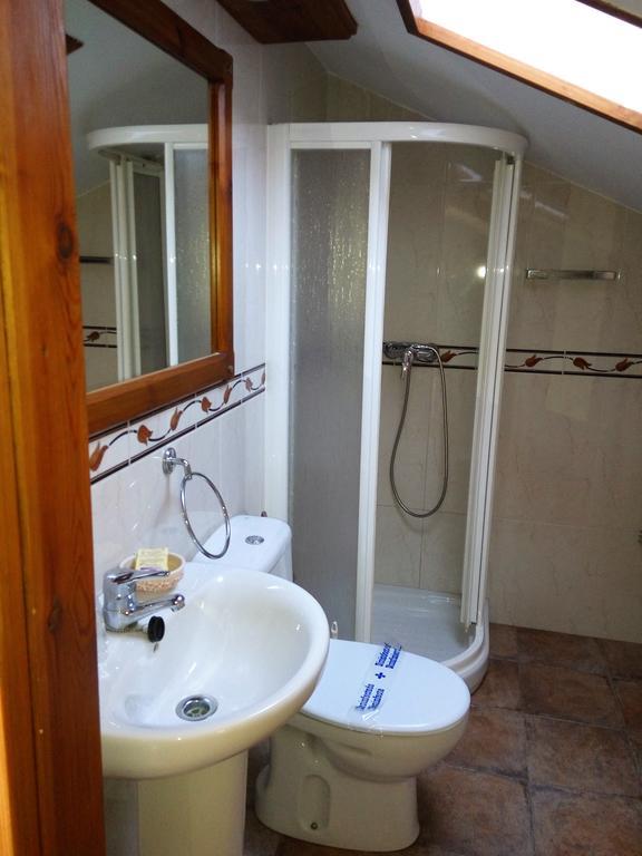 Hotel Rural La Piedra Arija Buitenkant foto